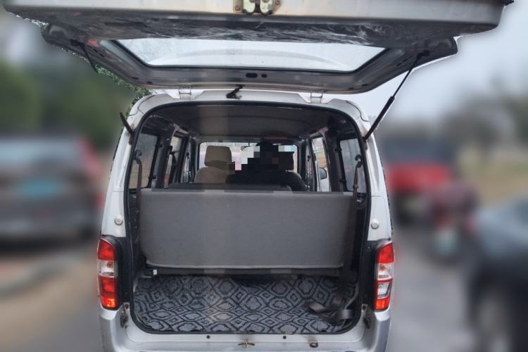 Used Wuling Zhiguang 2010 1.0L New Version Practical Short-Body L2Y Trunk