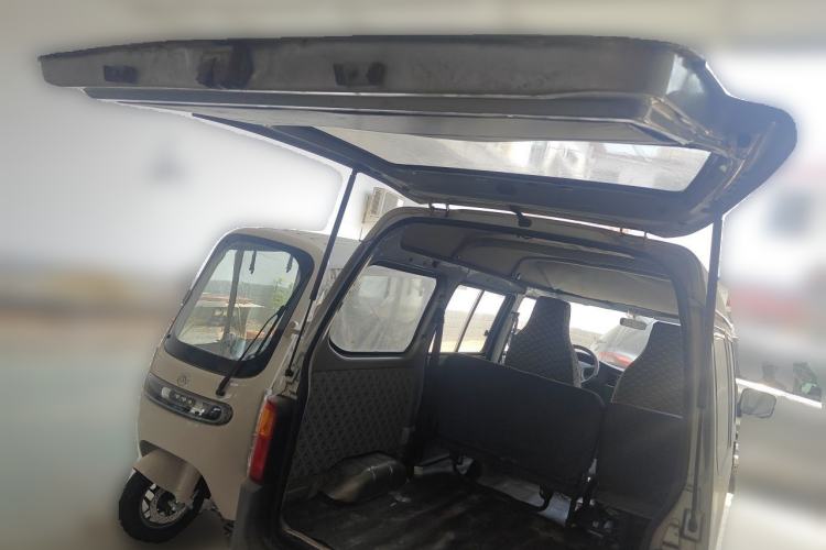 Used Wuling Zhiguang 2010 1.0L Liye Edition Trunk