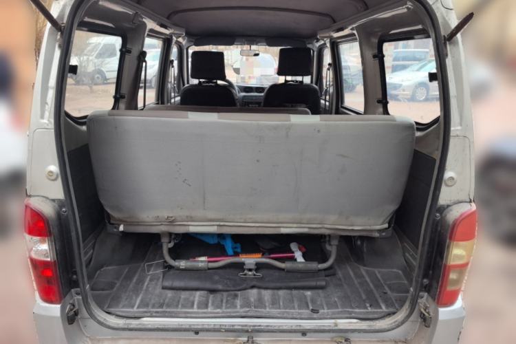 Used Wuling Zhiguang 2010 1.0L New Version Practical Short-Body L2Y Trunk