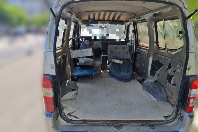 Used Wuling Zhiguang 2010 1.0L New Version Practical Short-Body L2Y Trunk