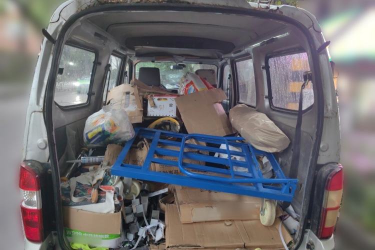 Used Wuling Zhiguang 2010 1.0L New Version Practical Short-Body L2Y Trunk