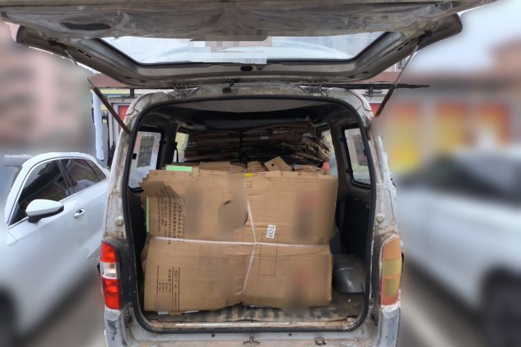 Used Wuling Zhiguang 2010 1.0L New Version Practical Short-Body L2Y Trunk