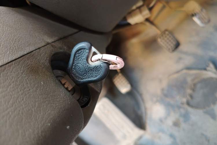Used Wuling Zhiguang 2010 1.1L New Standard Version I Long Body LXA Vehicle Key