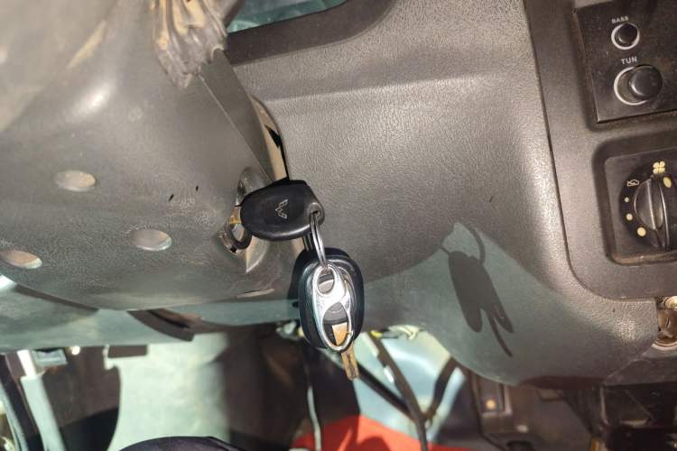 Used Wuling Zhiguang 2010 1.0L Liye Edition Vehicle Key