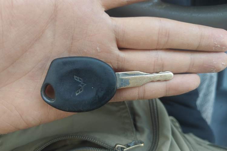 Used Wuling Zhiguang 2010 1.0L New Version Practical Short-Body L2Y Vehicle Key