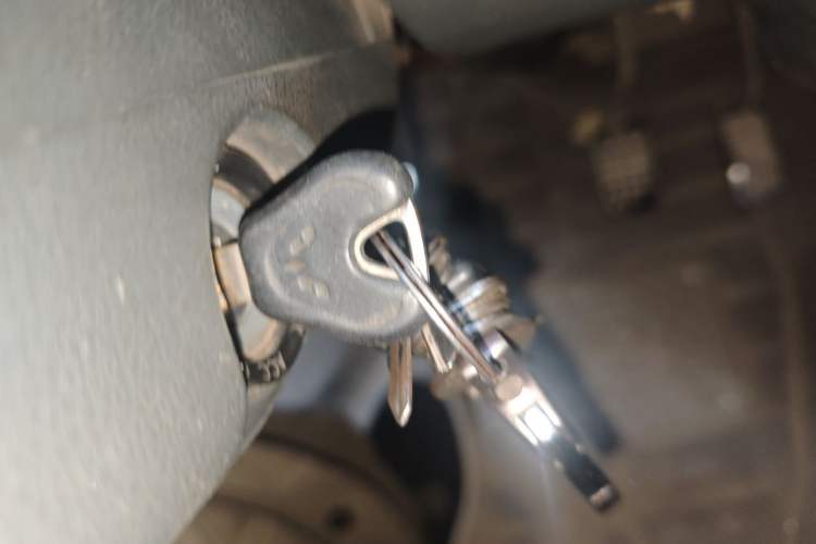 Used Wuling Zhiguang 2010 1.0L Liye Edition Vehicle Key