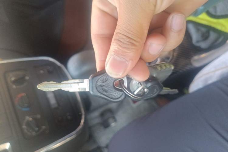 Used Wuling Zhiguang 2010 1.0L Liye Edition Vehicle Key