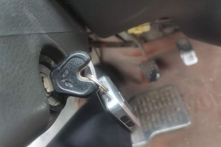 Used Wuling Zhiguang 2010 1.0L Liye Edition Vehicle Key