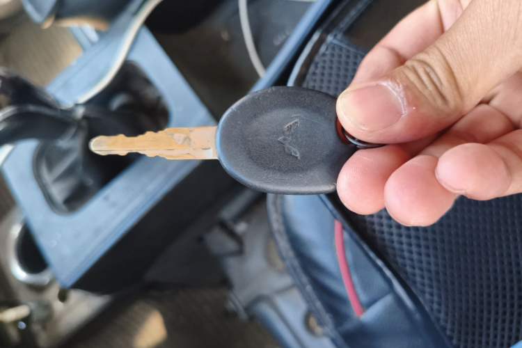 Used Wuling Zhiguang 2010 1.0L New Version Practical Short-Body L2Y Vehicle Key