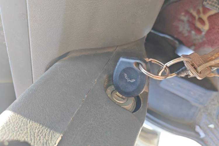 Used Wuling Zhiguang 2010 1.0L New Version Practical Short-Body L2Y Vehicle Key