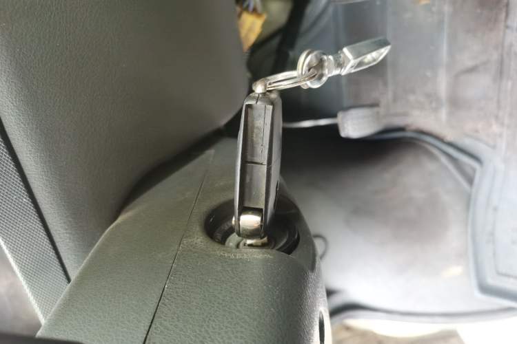 Used Wuling Zhiguang 2010 1.0L Liye Edition Vehicle Key