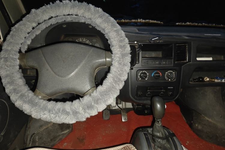Used Wuling Zhiguang 2010 1.0L Liye Edition Center Console