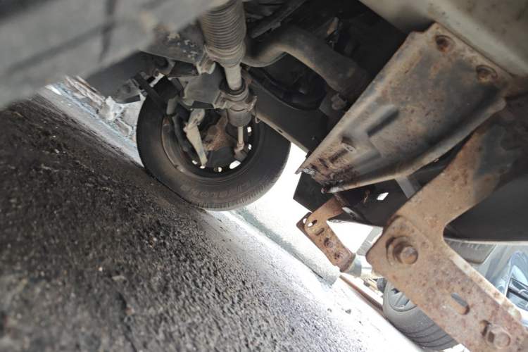 Used Wuling Zhiguang 2010 1.1L New Standard Version I Long Body LXA Chassis Front