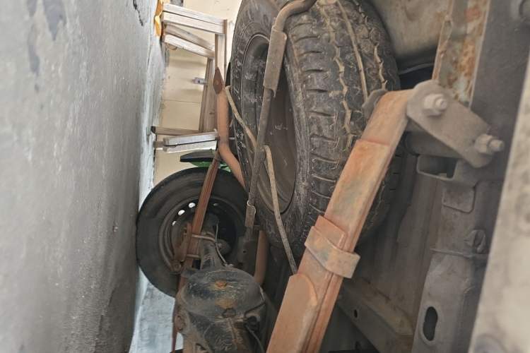 Used Wuling Zhiguang 2010 1.0L New Version Practical Short-Body L2Y Chassis Rear