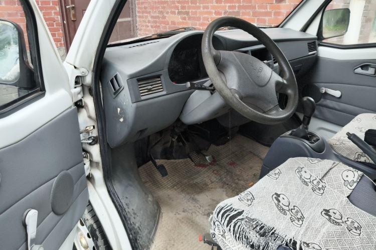 Used Wuling Zhiguang 2010 1.0L Liye Edition Driver Seat
