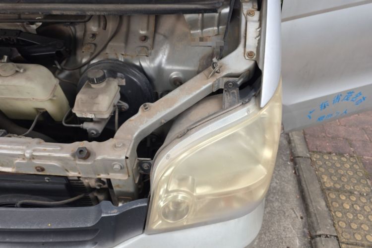 Used Wuling Zhiguang 2010 1.0L New Version Practical Short-Body L2Y Engine Bay Left