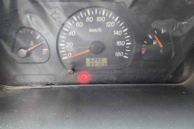 Used Wuling Zhiguang 2010 1.0L Liye Edition Odometer Close Up