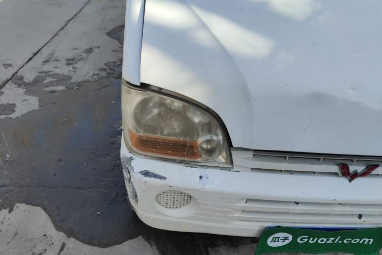 Used Wuling Zhiguang 2010 1.0L New Version Practical Edition with Short Body Right Front Headlight