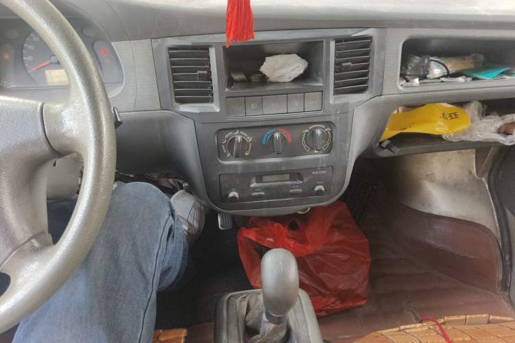 Used Wuling Zhiguang 2010 1.0L Liye Edition Audio And AC Panel