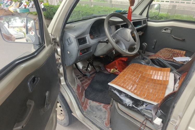 Used Wuling Zhiguang 2010 1.0L Liye Edition Driver Seat