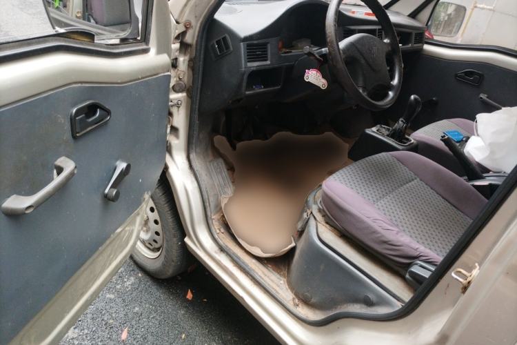 Used Wuling Zhiguang 2010 1.0L Liye Edition Driver Seat