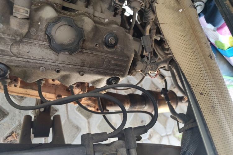 Used Wuling Zhiguang 2010 1.0L Liye Edition Engine Bay Left