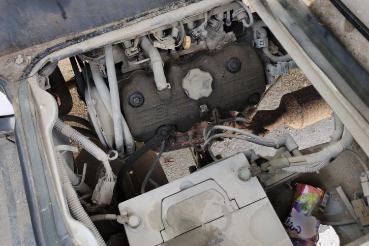 Used Wuling Zhiguang 2010 1.0L Base Version Engine Bay