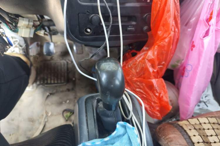 Used Wuling Zhiguang 2010 1.0L Liye Edition Gear Lever