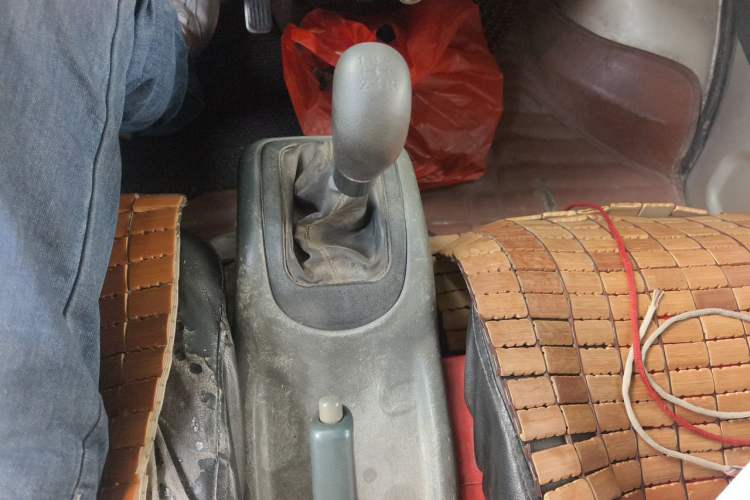 Used Wuling Zhiguang 2010 1.0L Liye Edition Gear Lever