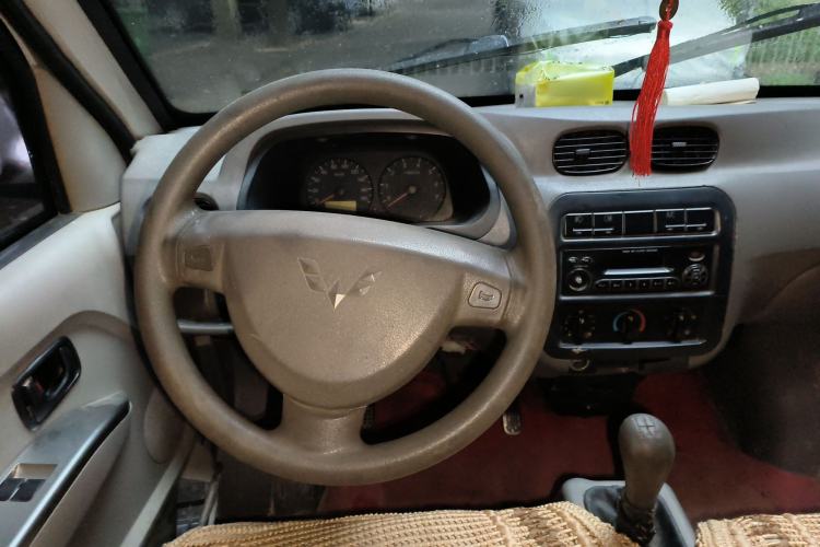 Used Wuling Zhiguang 2010 1.1L New Standard Version I Long Body LXA Steering Wheel