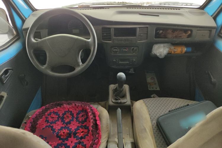 Used Wuling Zhiguang 2013 1.0L Practical Version Center Console