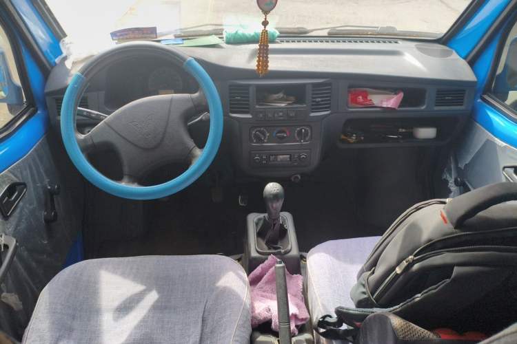 Used Wuling Zhiguang 2013 1.0L Practical Version Center Console