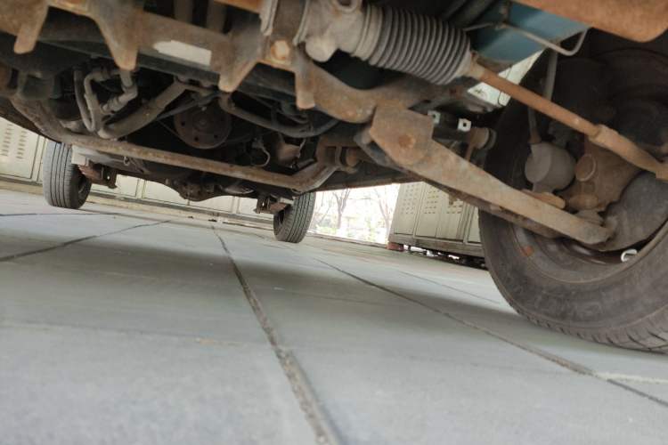 Used Wuling Zhiguang 2013 1.0L Practical Version Chassis Front