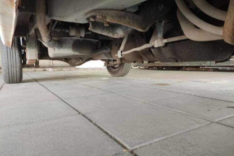 Used Wuling Zhiguang 2013 1.0L Practical Version Chassis Front Right