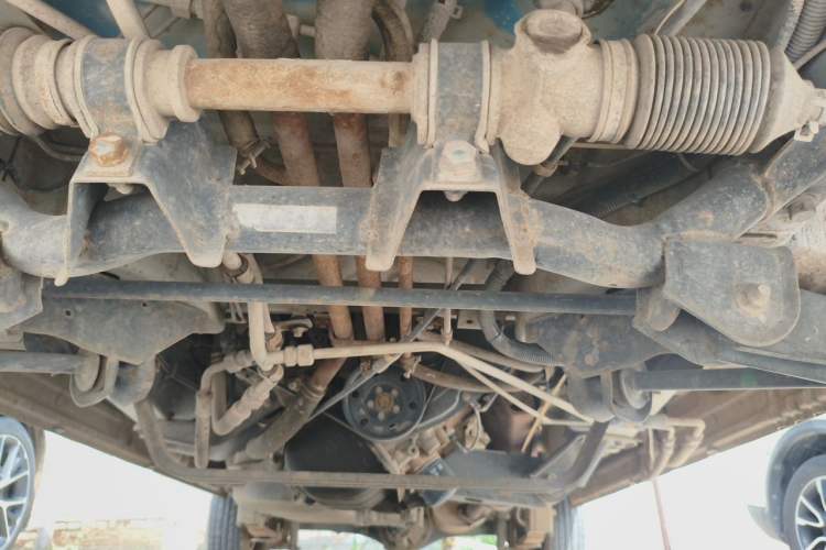 Used Wuling Zhiguang 2013 1.0L Practical Version Chassis Front