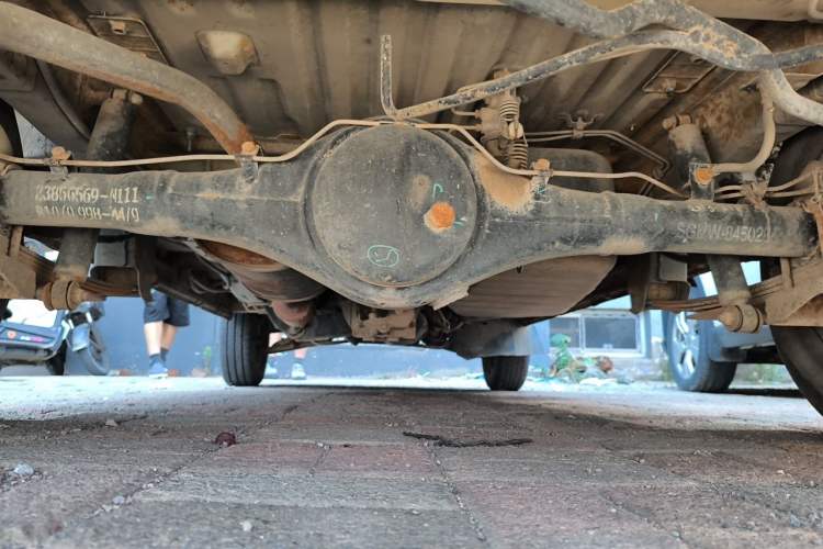 Used Wuling Zhiguang 2013 1.0L Practical Version Chassis Rear