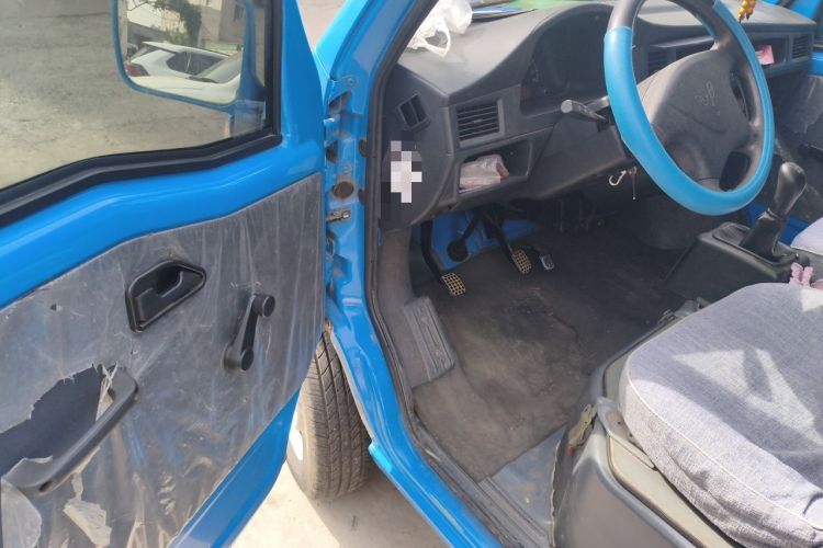Used Wuling Zhiguang 2013 1.0L Practical Version Driver Seat
