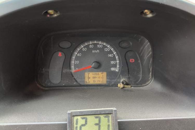 Used Wuling Zhiguang 2013 1.0L Practical Version Instrument Cluster