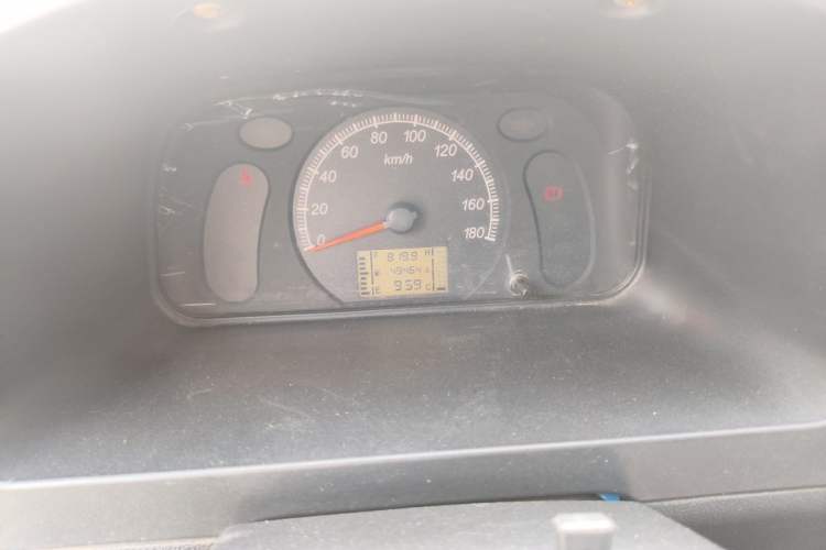 Used Wuling Zhiguang 2013 1.0L Practical Version Instrument Cluster