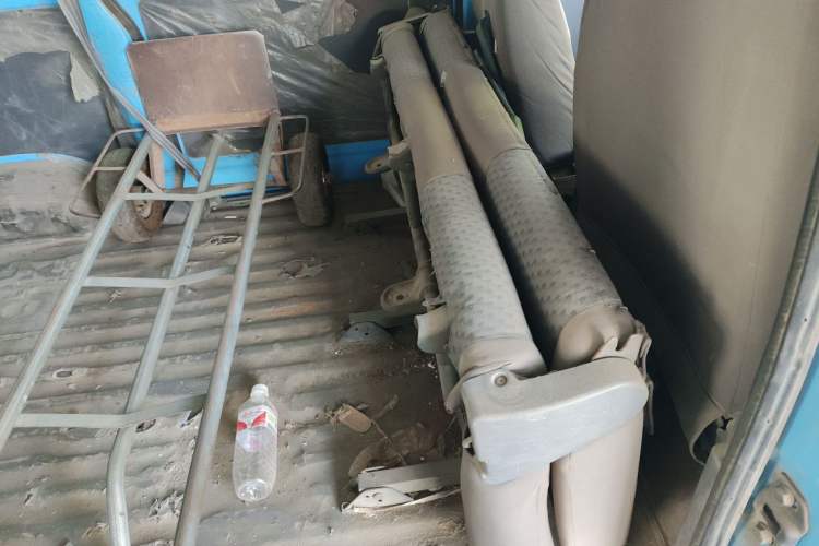 Used Wuling Zhiguang 2013 1.0L Practical Version Left Rear Seat