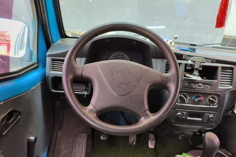 Used Wuling Zhiguang 2013 1.0L Practical Version Steering Wheel