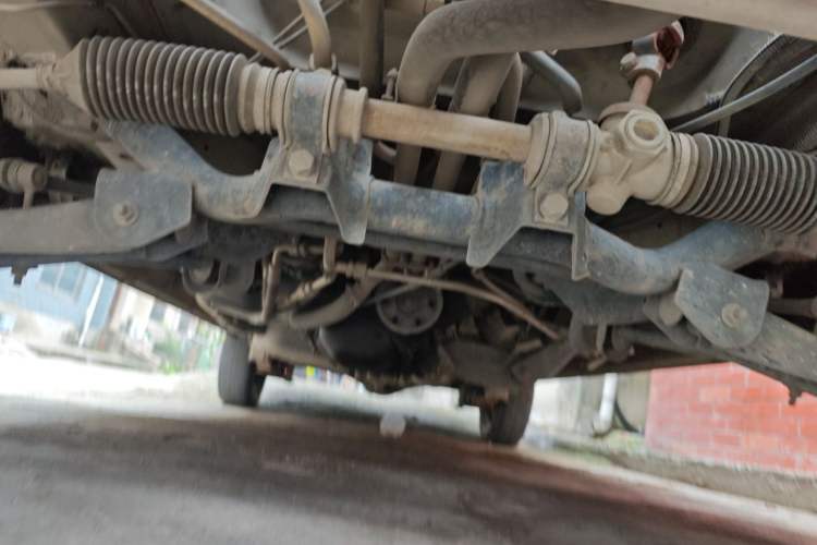 Used Wuling Zhiguang 2013 1.0L Practical Version Chassis Front