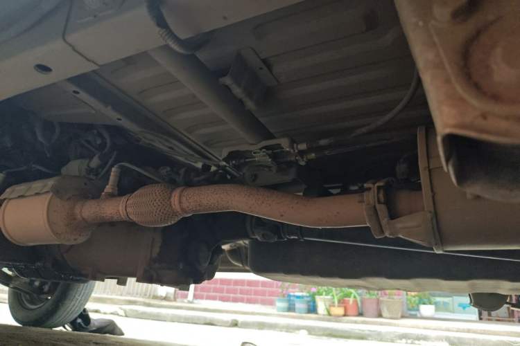 Used Wuling Zhiguang 2013 1.0L Practical Version Chassis Rear Left