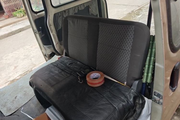 Used Wuling Zhiguang 2013 1.0L Practical Version Left Rear Seat