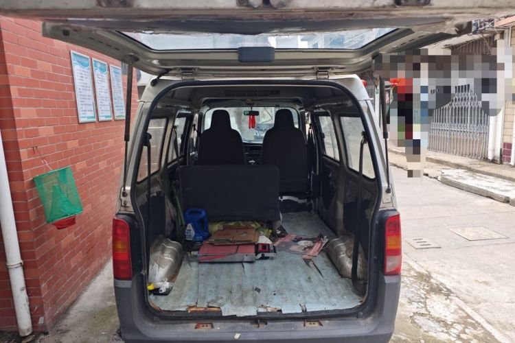 Used Wuling Zhiguang 2013 1.0L Practical Version Trunk