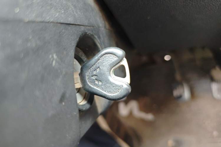 Used Wuling Zhiguang 2013 1.0L Practical Version Vehicle Key