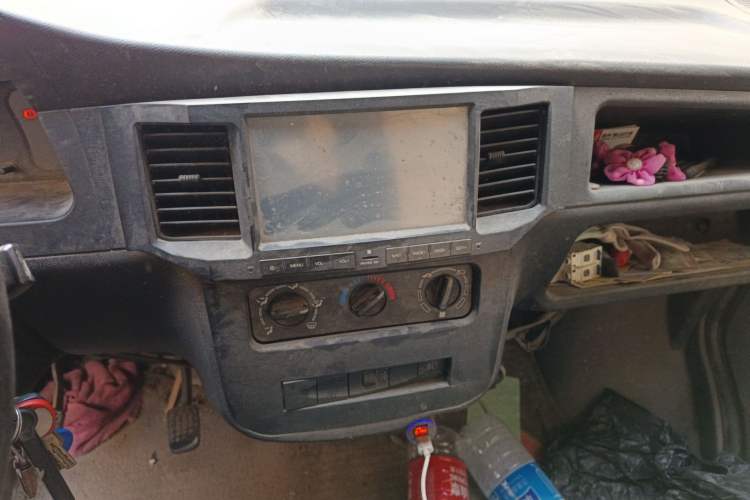Used Wuling Zhiguang 2013 1.0L Practical Version Audio And AC Panel