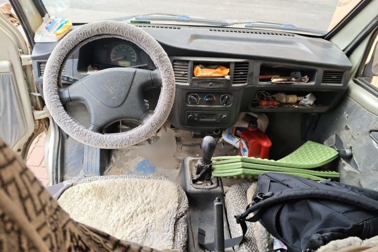 Used Wuling Zhiguang 2013 1.0L Practical Version Center Console