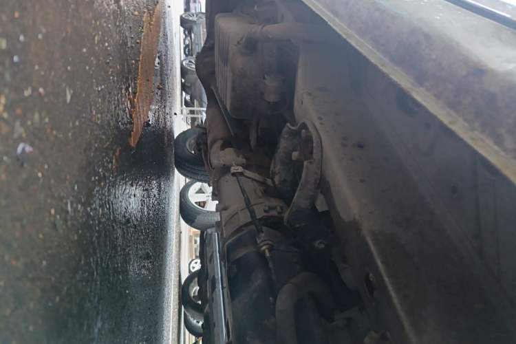 Used Wuling Zhiguang 2013 1.0L Practical Version Chassis Front Right