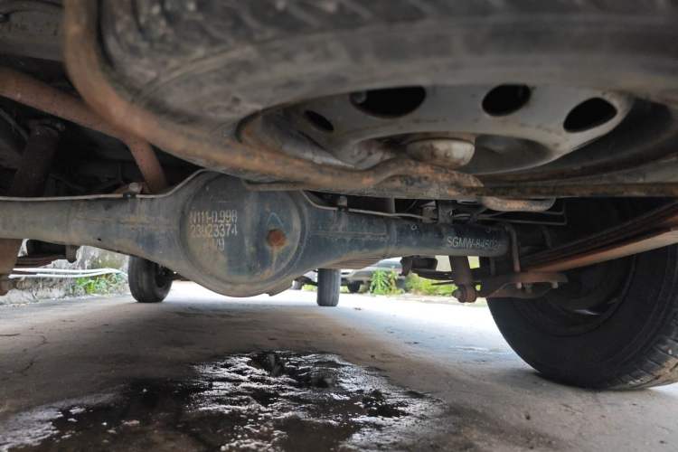 Used Wuling Zhiguang 2013 1.0L Practical Version Chassis Rear
